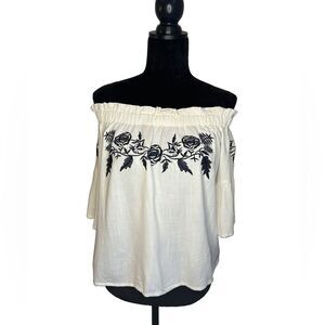 Altar’d State Flip and Flare White/Navy off shoulder blouse size M